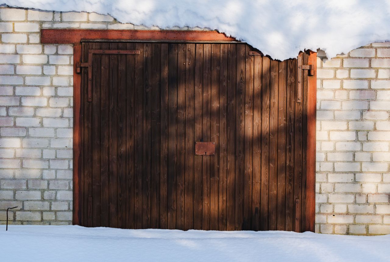 Garage door service in Cottonwood, AZ