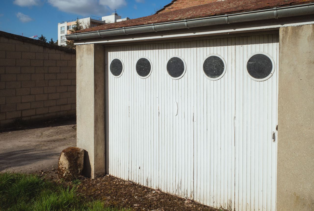 Garage door service in Cottonwood, AZ